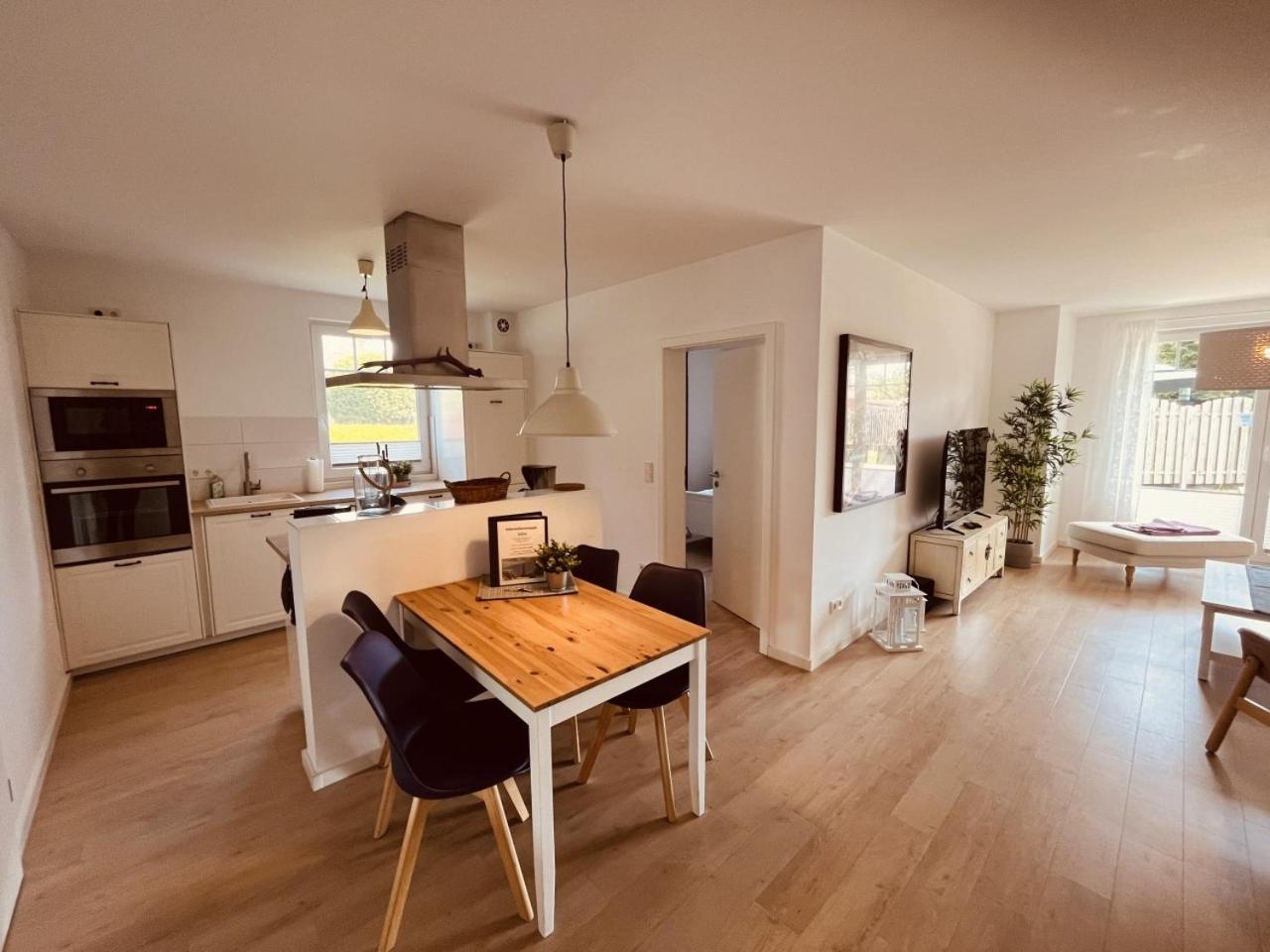 Ferienwohnung Art In Born Bagian luar foto