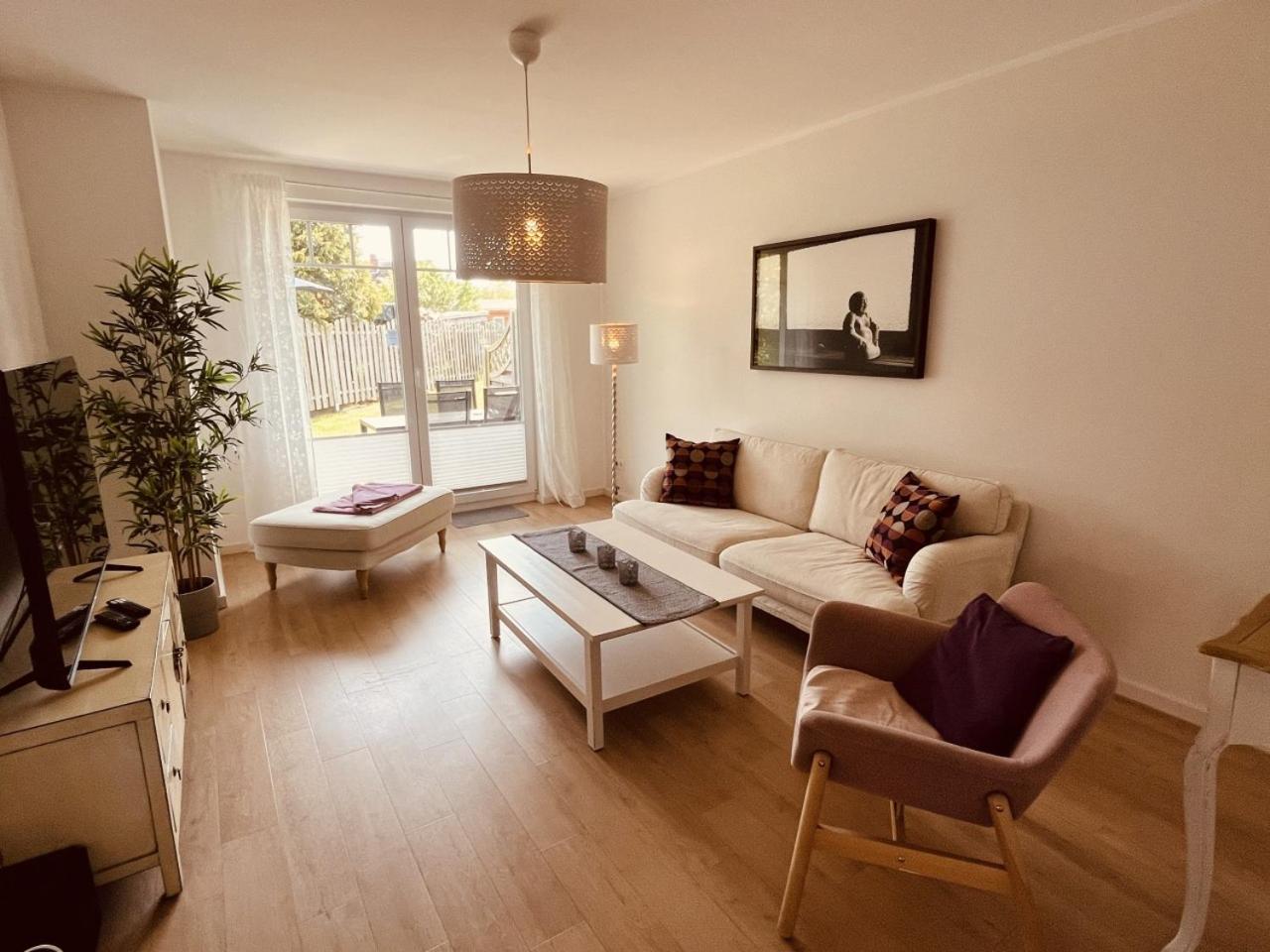 Ferienwohnung Art In Born Bagian luar foto